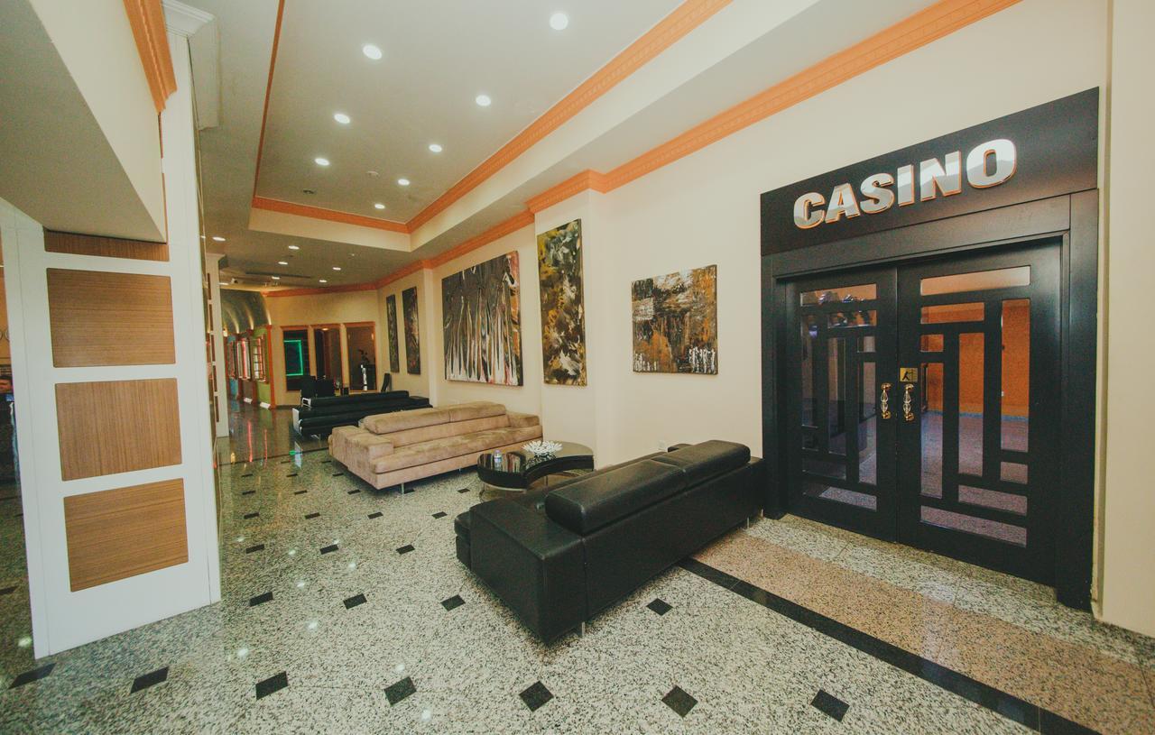 City Royal Hotel And Casino ニコシア エクステリア 写真